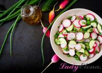 Как приготовить салат из редиса с огурцом и яйцом?
